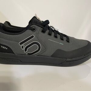Men's Freerider Pro Mountain Bike Shoes - Gray and Black